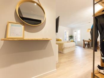 Bravissimo Barca Studio Dos - Apartment in Girona